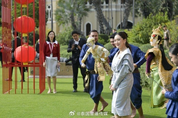 纳瓦罗将面
